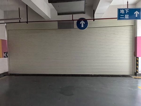 电动车库门