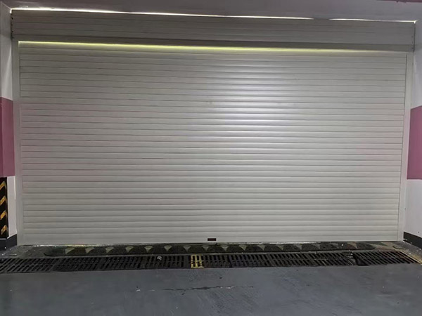 电动车库门