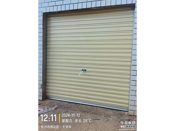 卷闸门